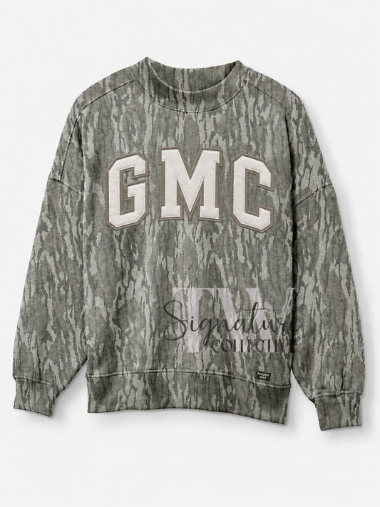 PREORDER!! Mossy Oak Bottomland applique mock neck sweatshirt